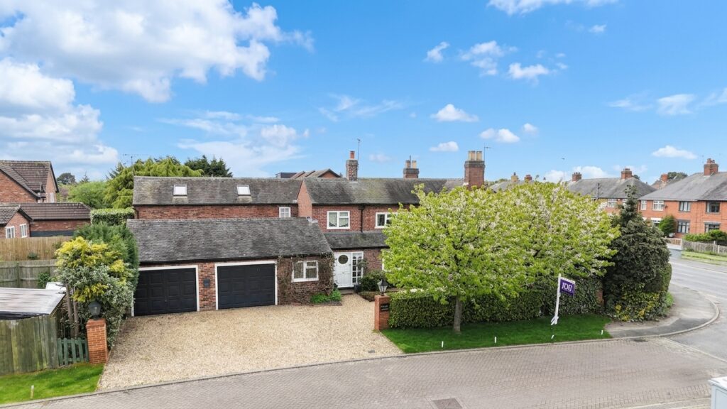 Huntersfield, Shavington, CW2