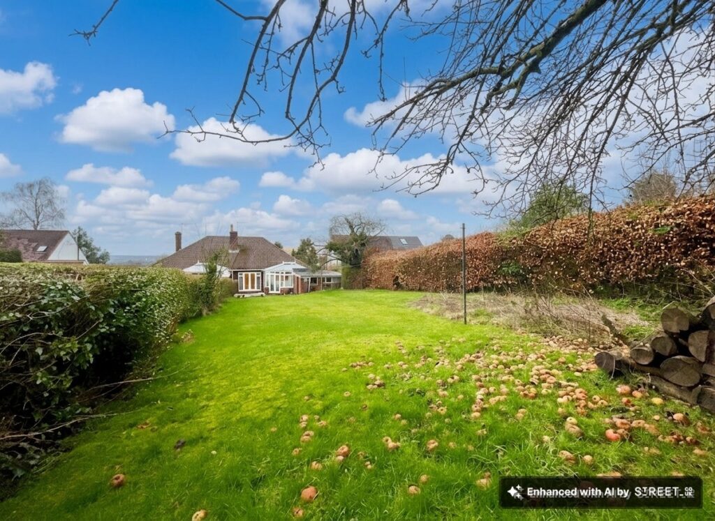 Orchard Lane, Hyde Lea, ST18