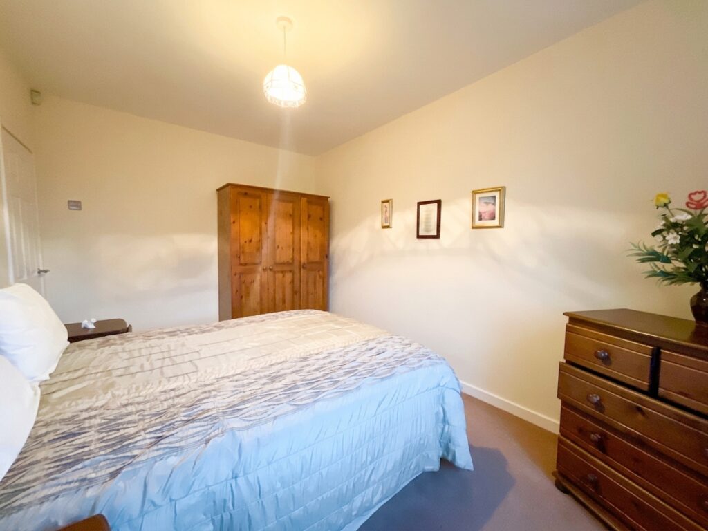 Orchard Lane, Hyde Lea, ST18