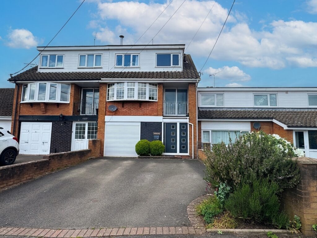 Billington Lane, Derrington, ST18