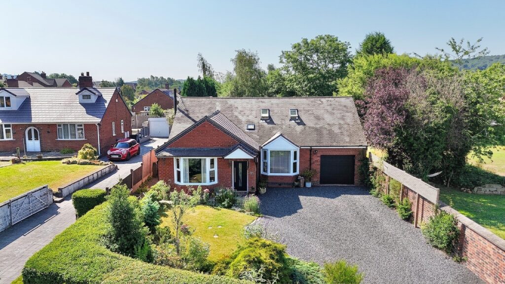 Dilhorne Road, Cheadle, ST10