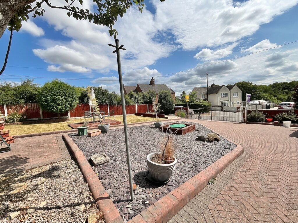 Withington Green, Leigh, ST10