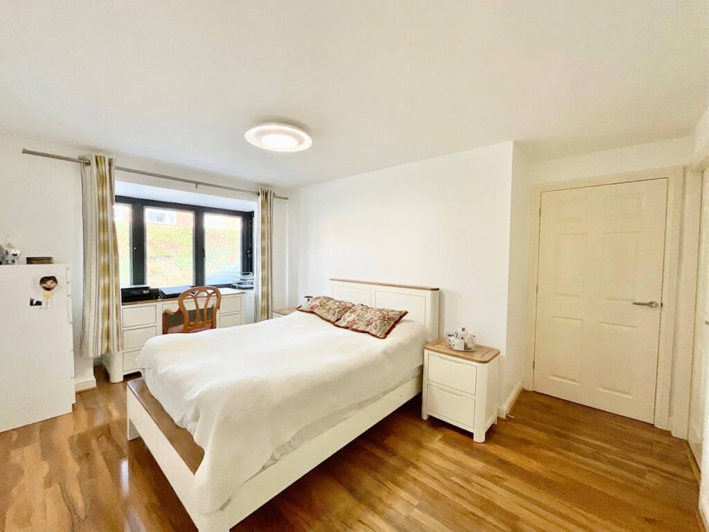 Walton Way, Stone, ST15