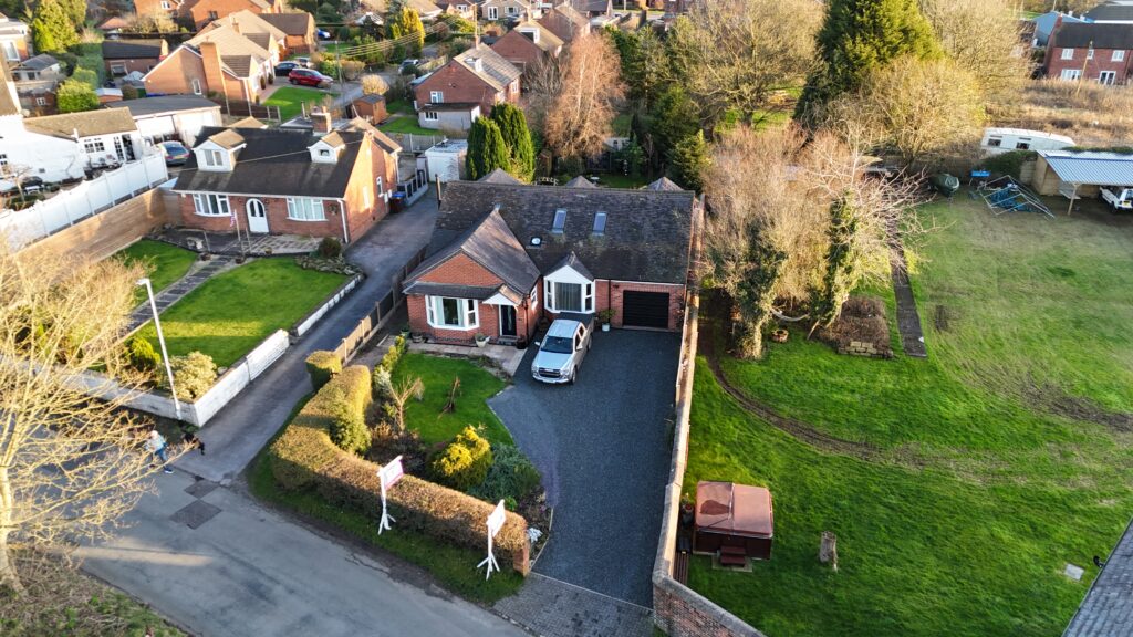 Dilhorne Road, Cheadle, ST10