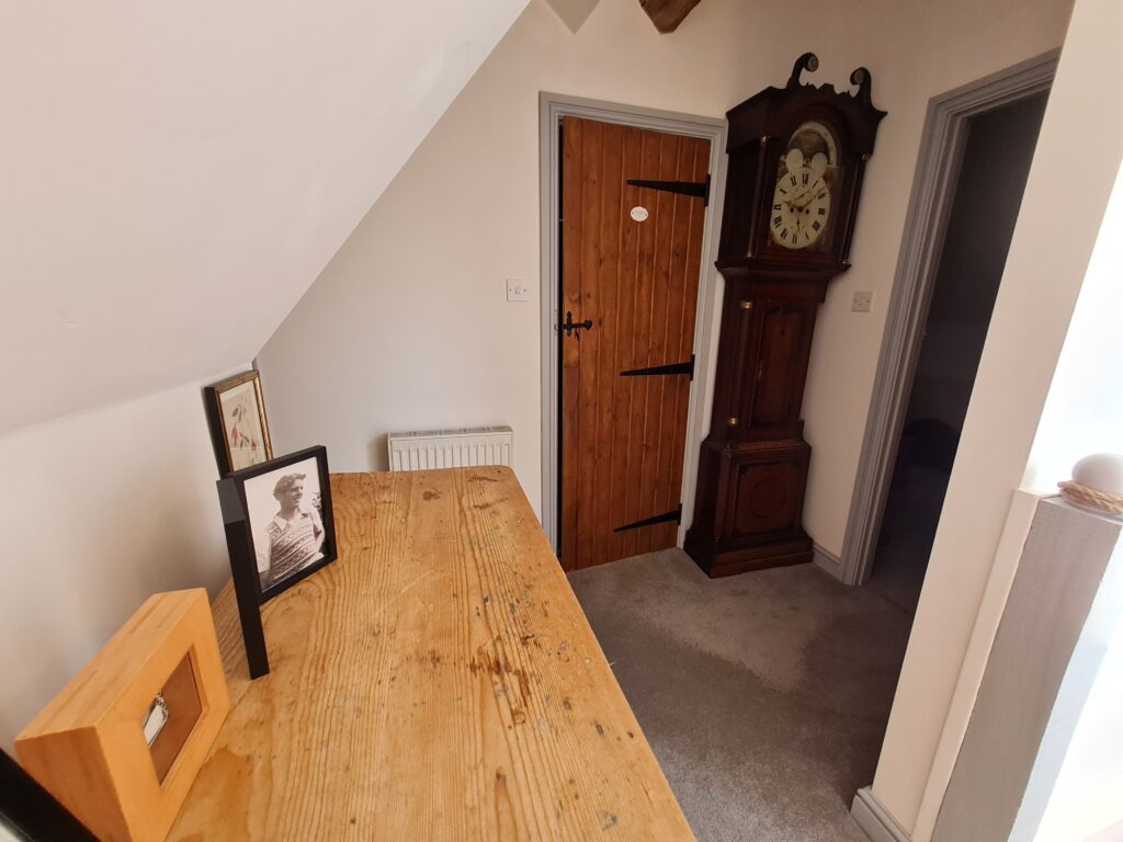 Mount Pleasant, Derrington, ST18