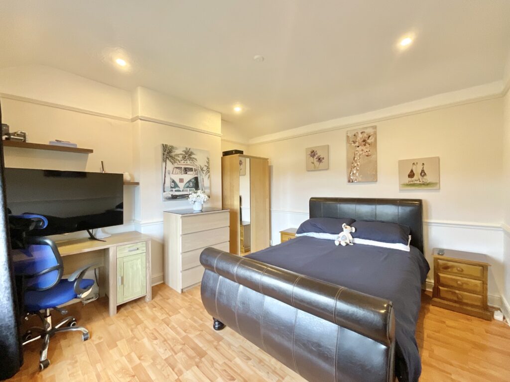 Windmill Hill, Rough Close, ST3