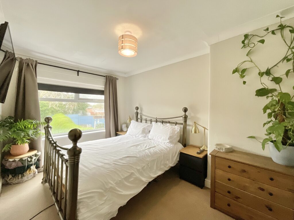 Queen Mary Road, Stoke-On-Trent, ST4