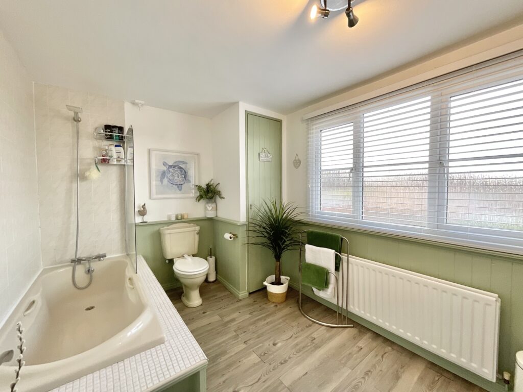 Rockhouse Drive, Great Haywood, ST18