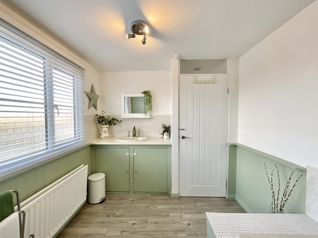 Rockhouse Drive, Great Haywood, ST18