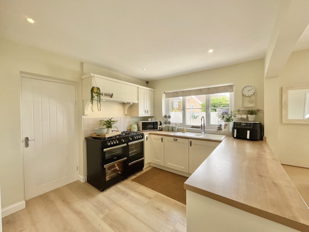 Rockhouse Drive, Great Haywood, ST18