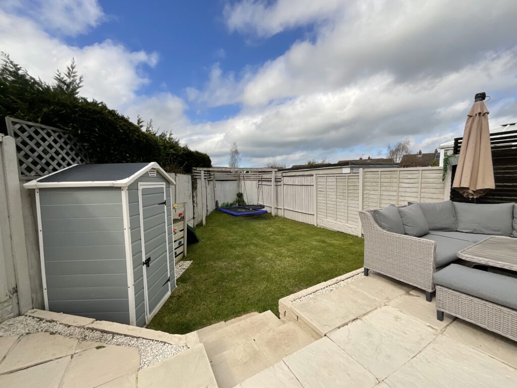 Rockhouse Drive, Great Haywood, ST18