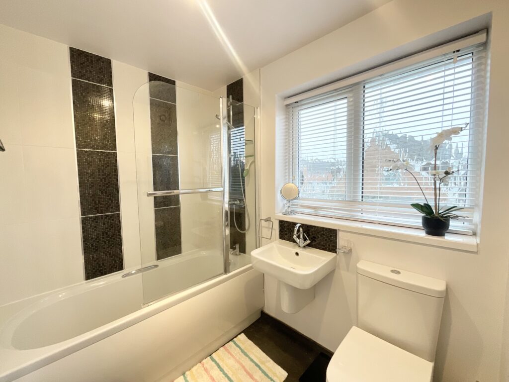 Earlsbrook Drive, Stoke-On-Trent, ST4