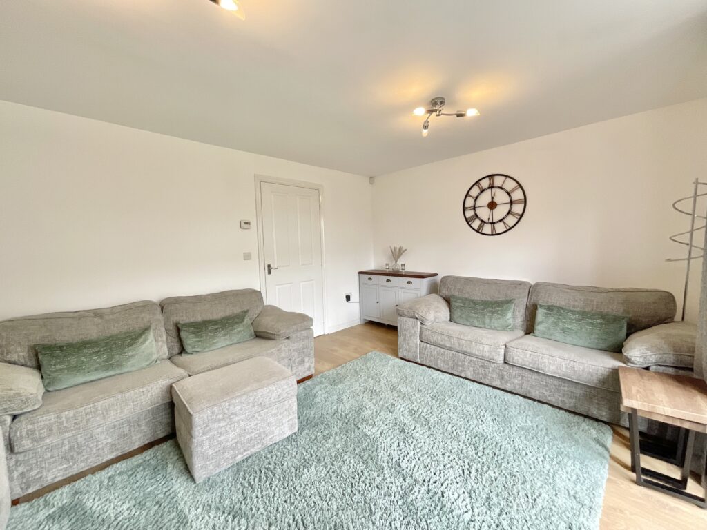 Burchell Avenue, Stone, ST15