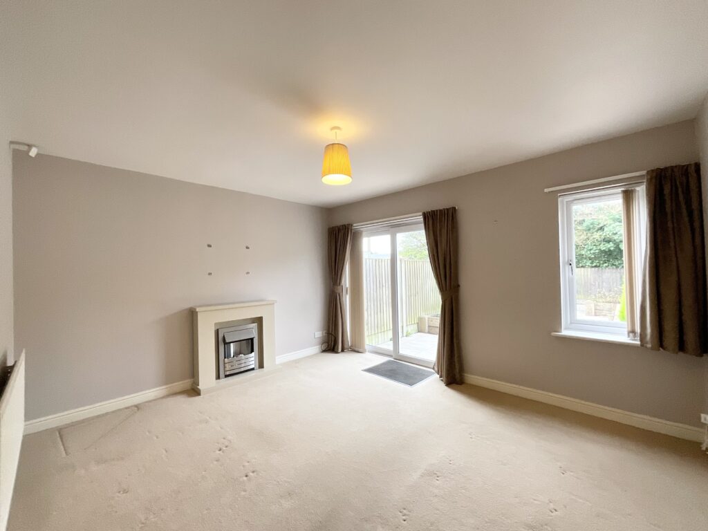 Stafford Close, Stone, ST15