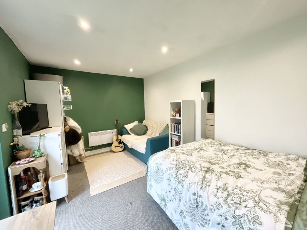 Harold Hines Way, Stoke-On-Trent, ST4