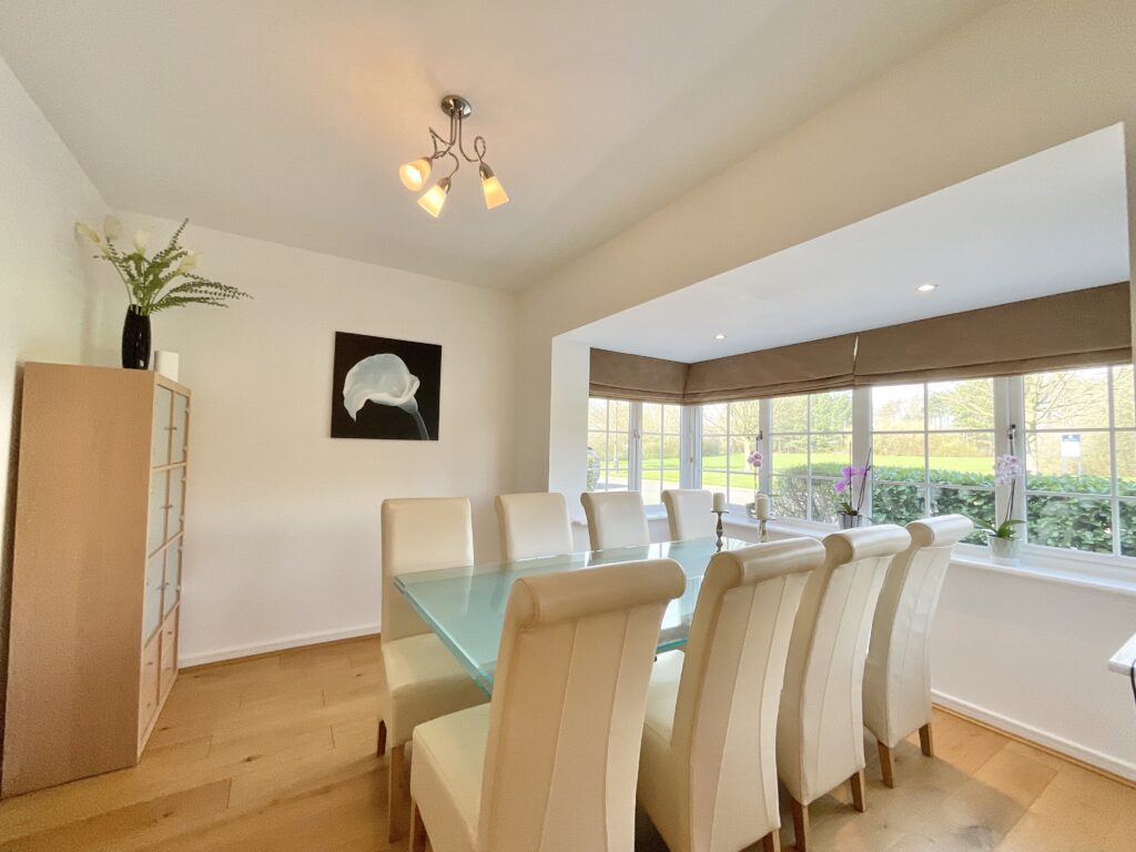 Wychwood Park, Weston, CW2