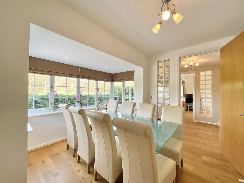 Wychwood Park, Weston, CW2