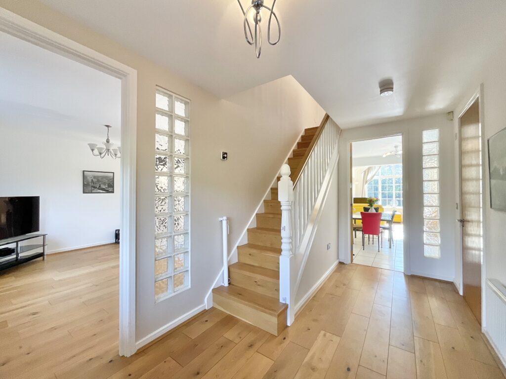 Wychwood Park, Weston, CW2