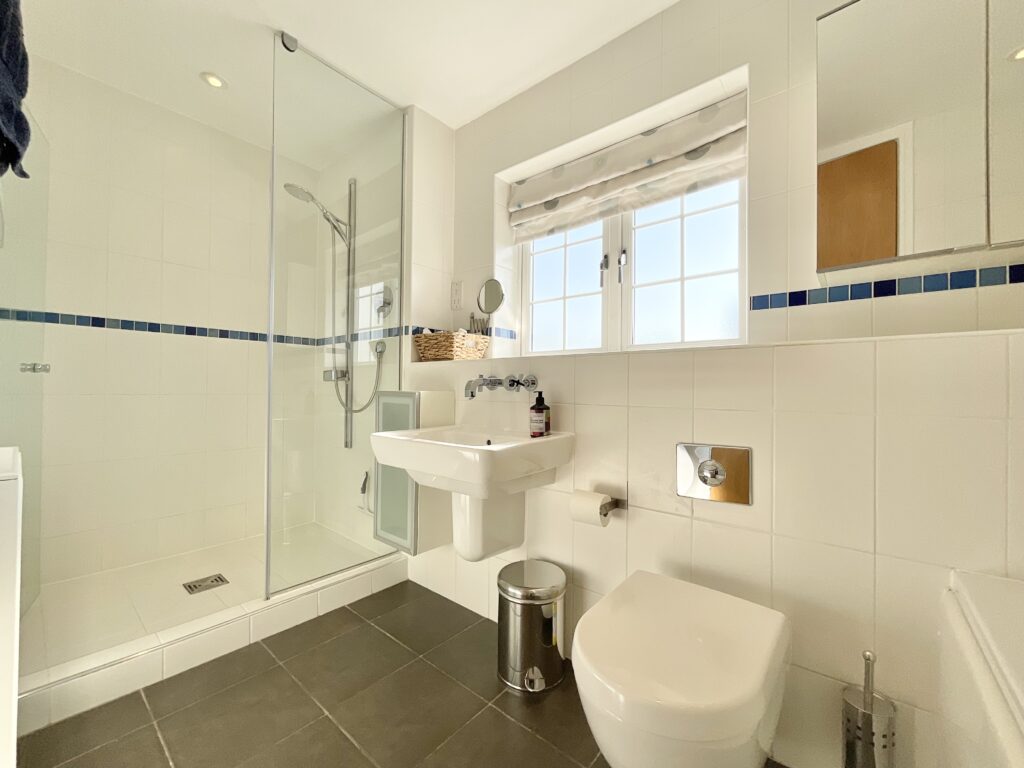 Wychwood Park, Weston, CW2