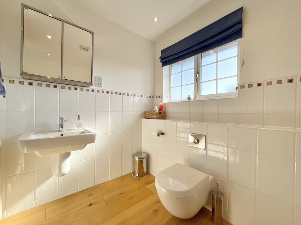 Wychwood Park, Weston, CW2