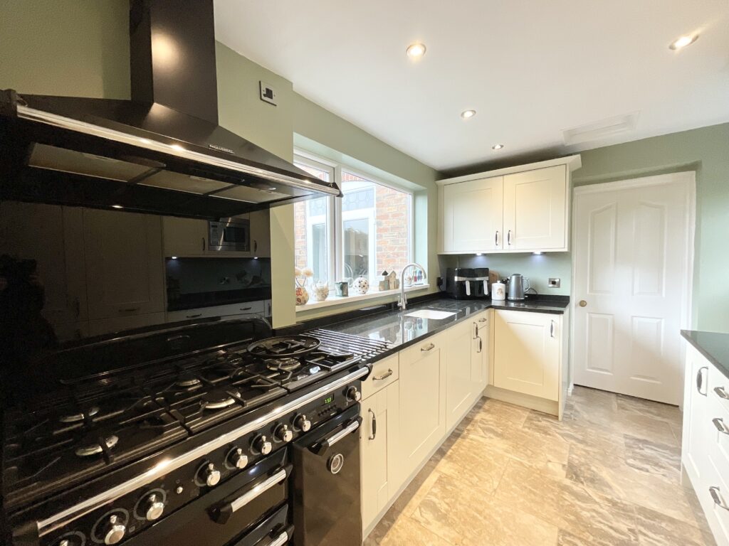 Park Drive, Barlaston, ST12