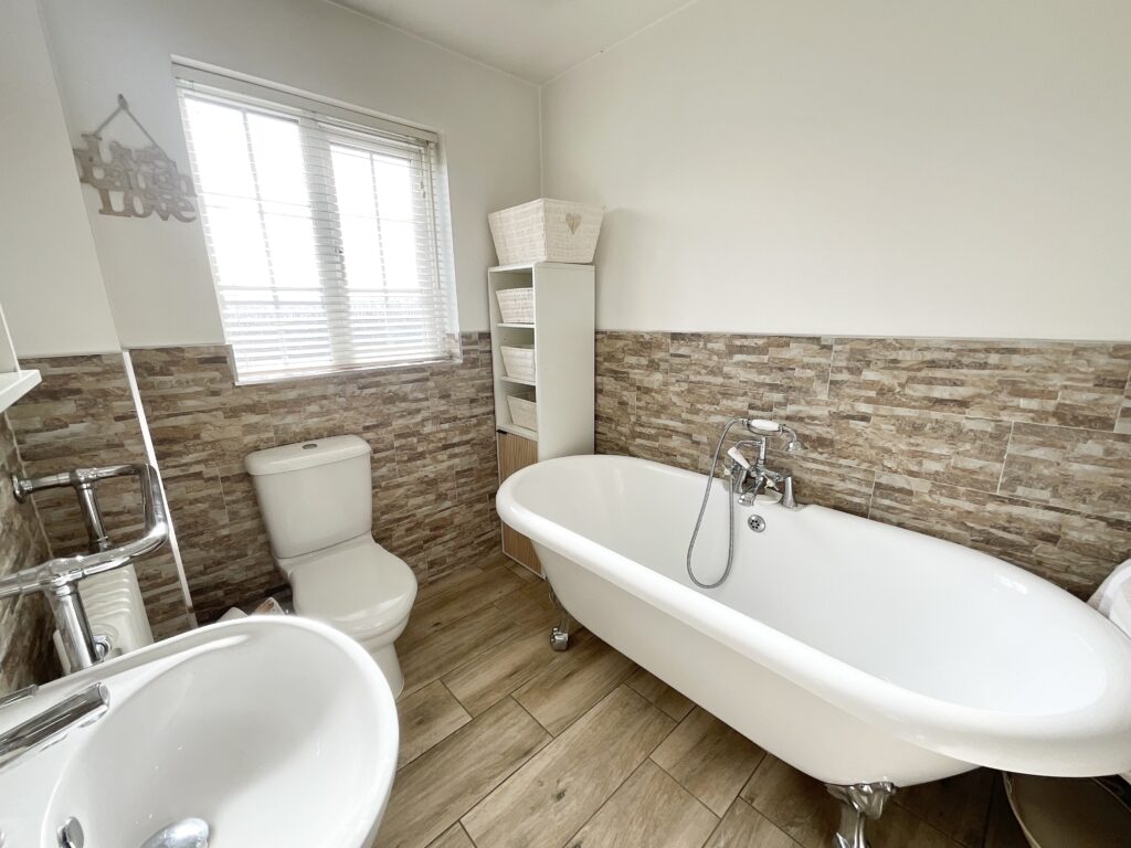 Beacon Grove, Stone, ST15