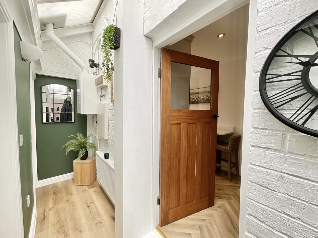 Barlaston Old Road, Barlaston, ST12