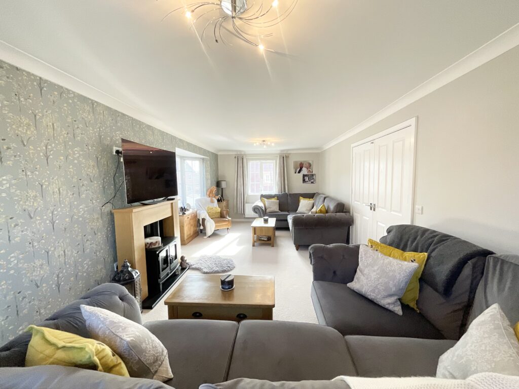 Beacon Grove, Stone, ST15