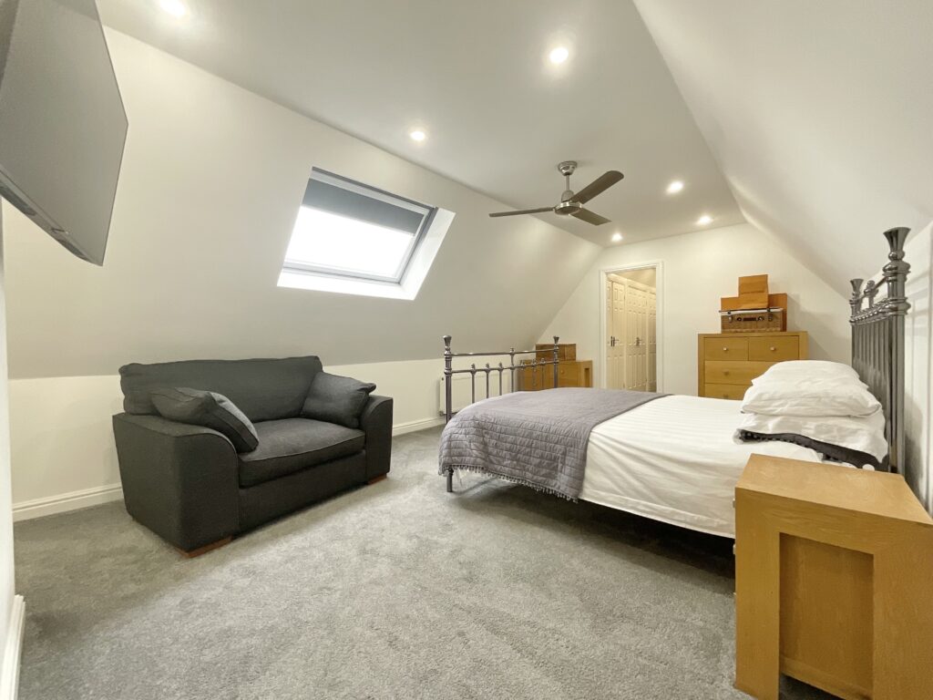 Chalfont Crescent, Weston, CW2