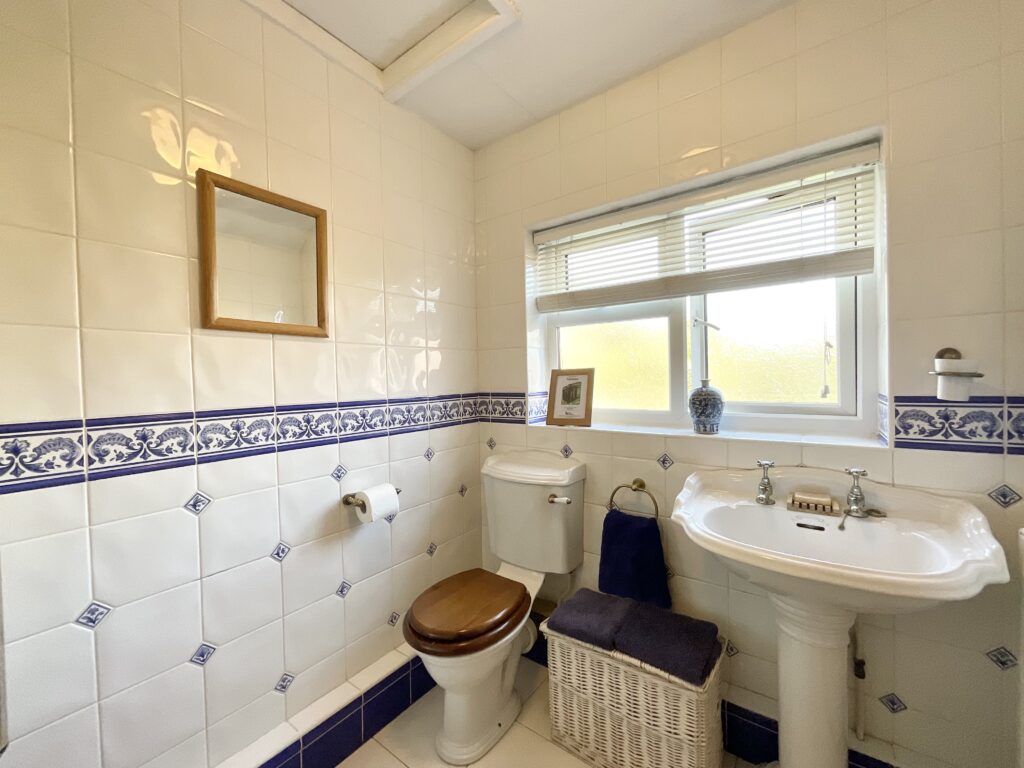 School Lane, Walton, ST17