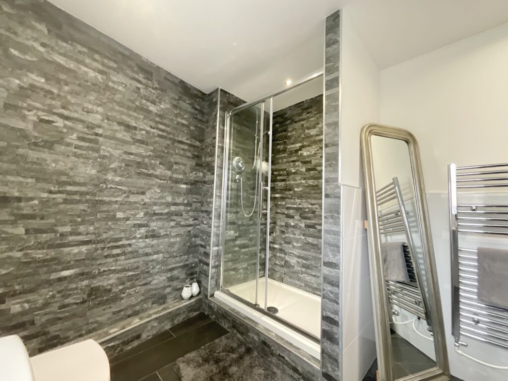 Chalfont Crescent, Weston, CW2