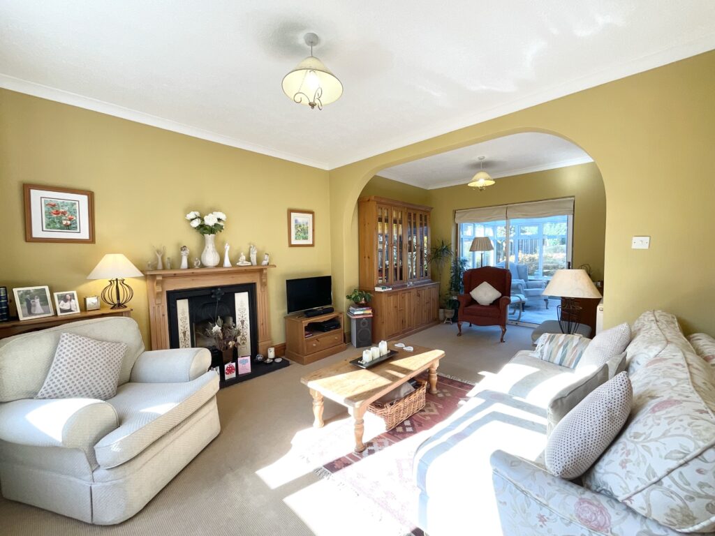 School Lane, Walton, ST17