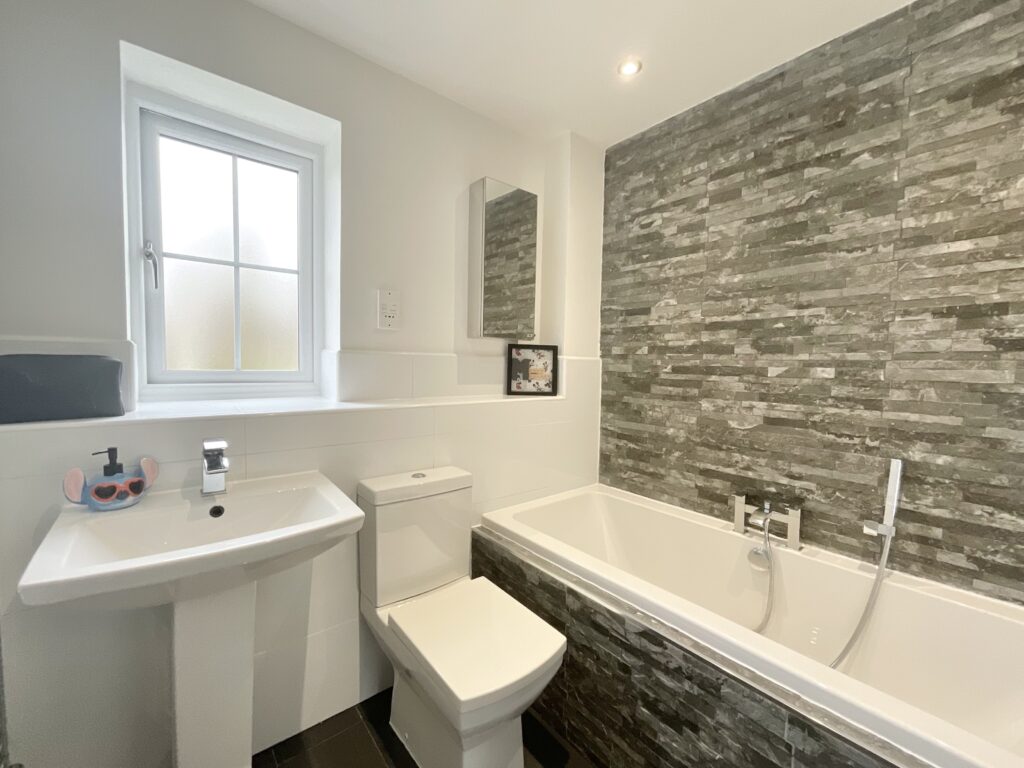 Chalfont Crescent, Weston, CW2