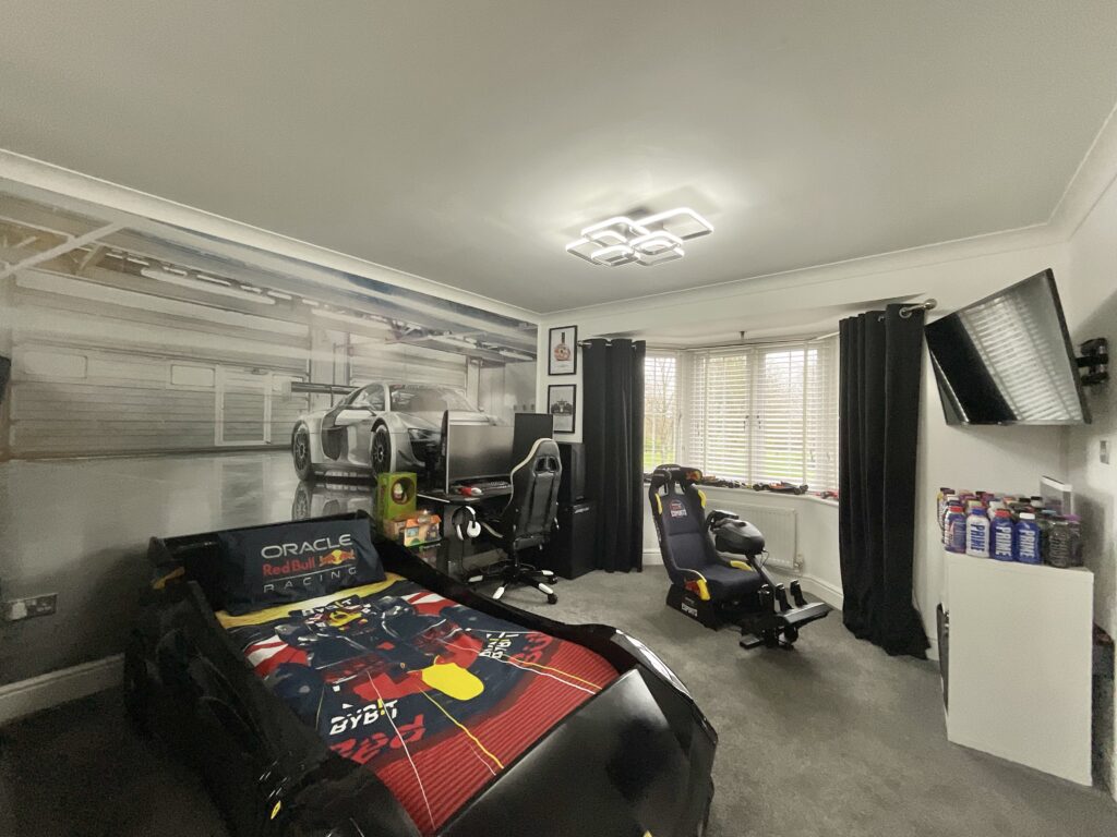 Chalfont Crescent, Weston, CW2