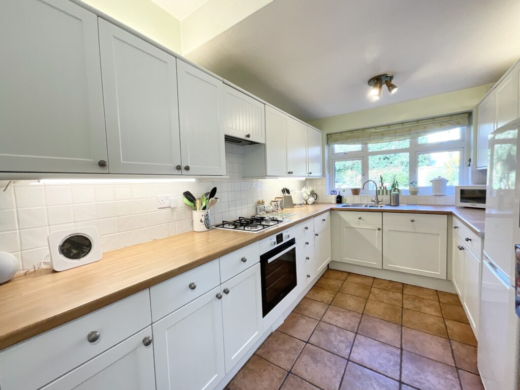 School Lane, Walton, ST17