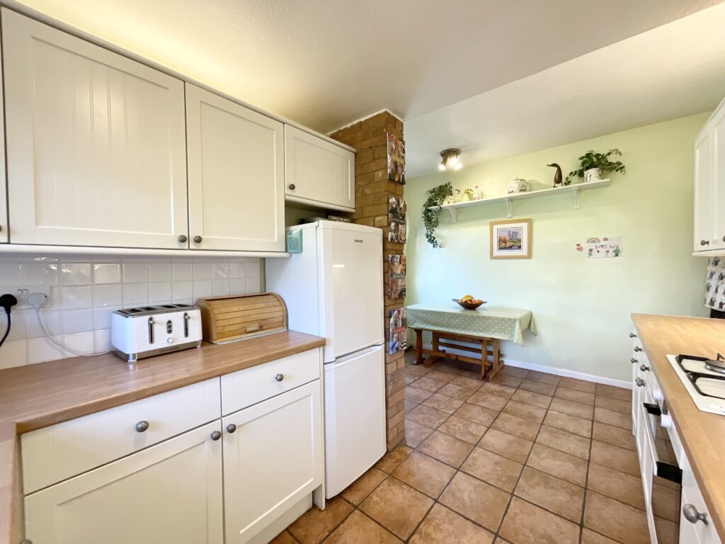 School Lane, Walton, ST17