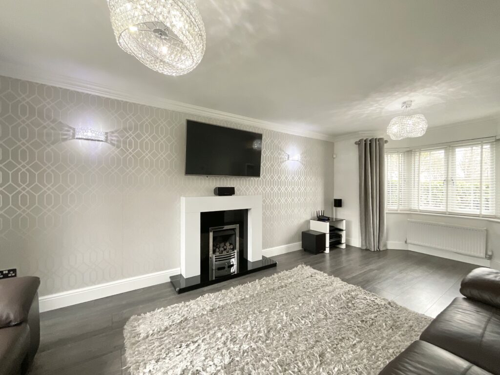 Chalfont Crescent, Weston, CW2