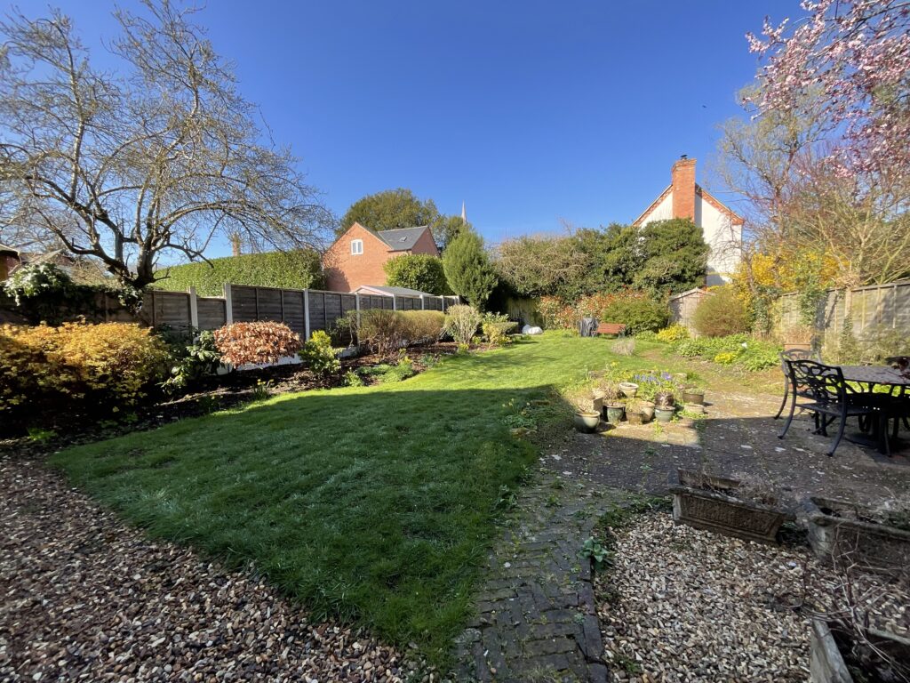 School Lane, Walton, ST17