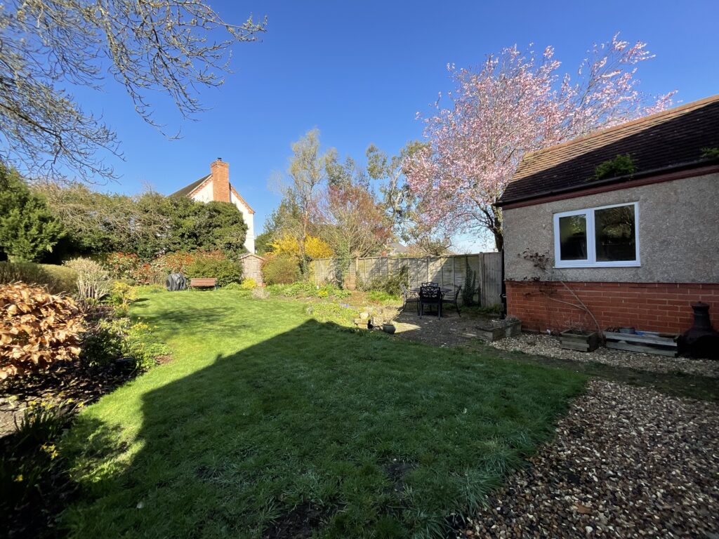 School Lane, Walton, ST17