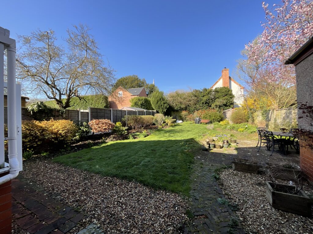 School Lane, Walton, ST17