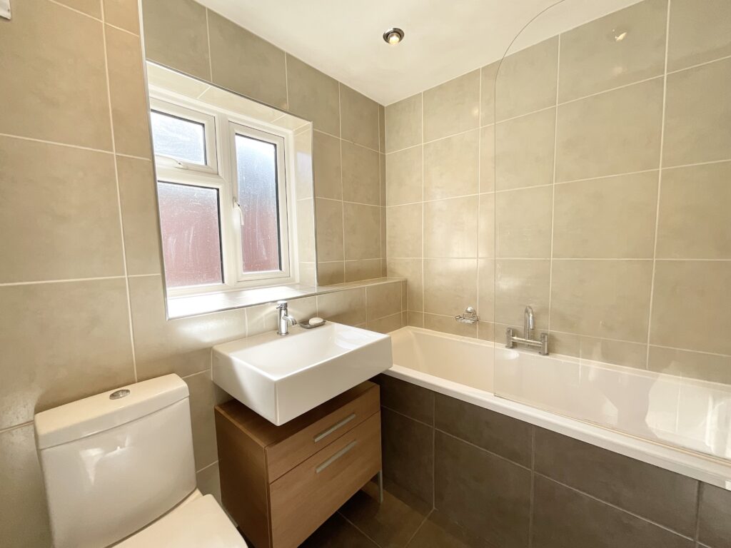 Farm Lea, Hilderstone, ST15