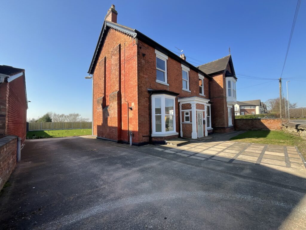 Eccleshall Road, Stafford, ST16