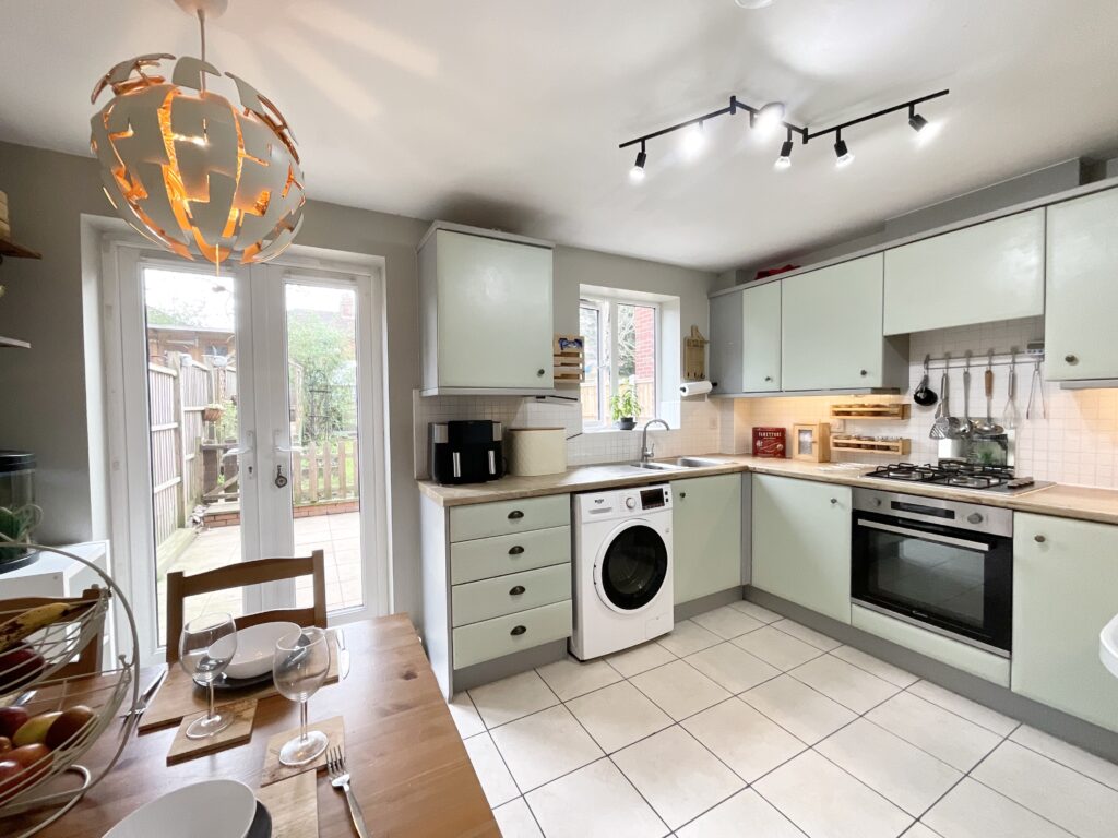 Candler Drive, Stone, ST15