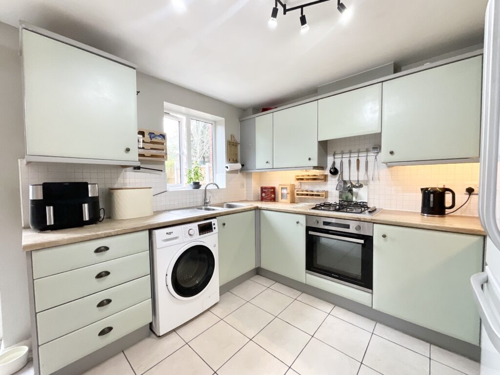 Candler Drive, Stone, ST15