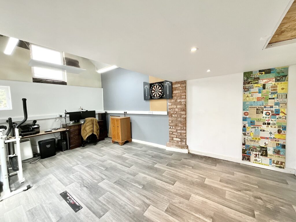 Uttoxeter Road, Checkley, ST10