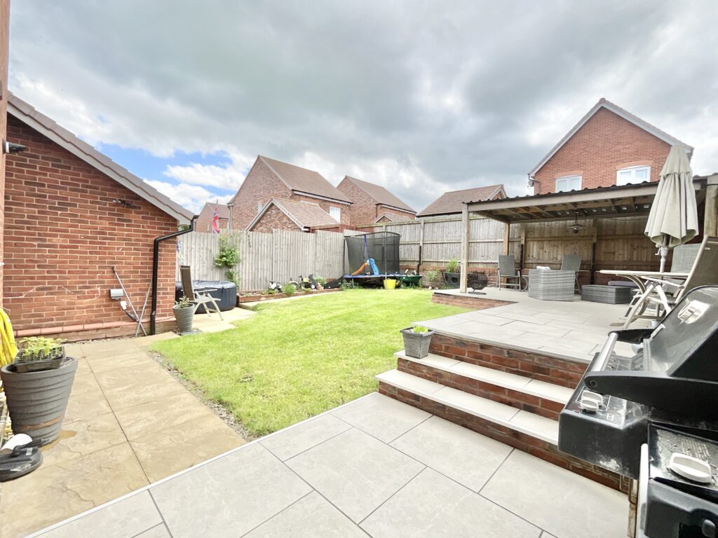 Wheelwright Drive, Eccleshall, ST21