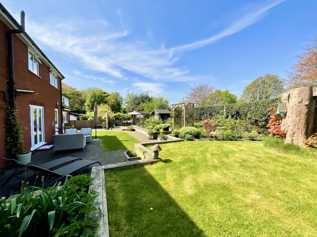 Windmill Hill, Rough Close, ST3