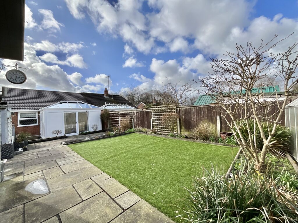 Cedar Close, Cheadle, ST10