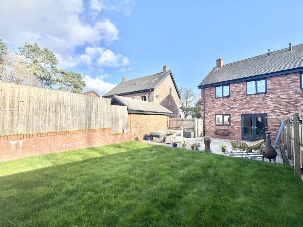 Westerdale Drive, Keele, ST5