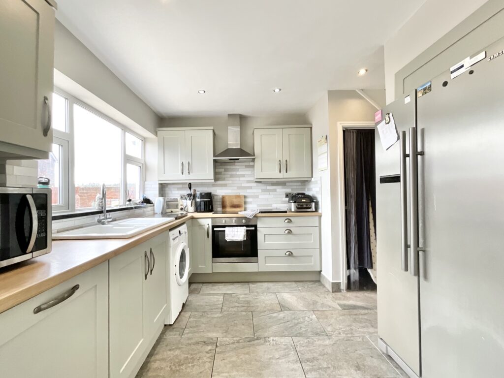 Cranberry Avenue, Checkley, ST10